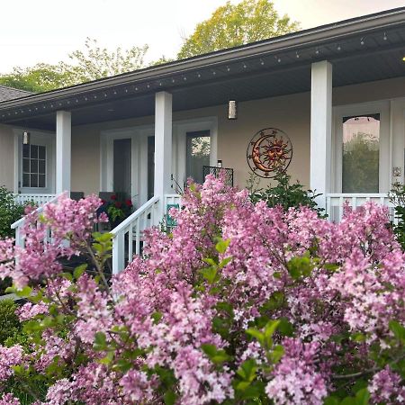 Summer Solstice Bed & Breakfast Niagara-on-the-Lake Buitenkant foto